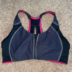 Under Armor Heat Gear Sport Bra. Black and pink. Size 36C.